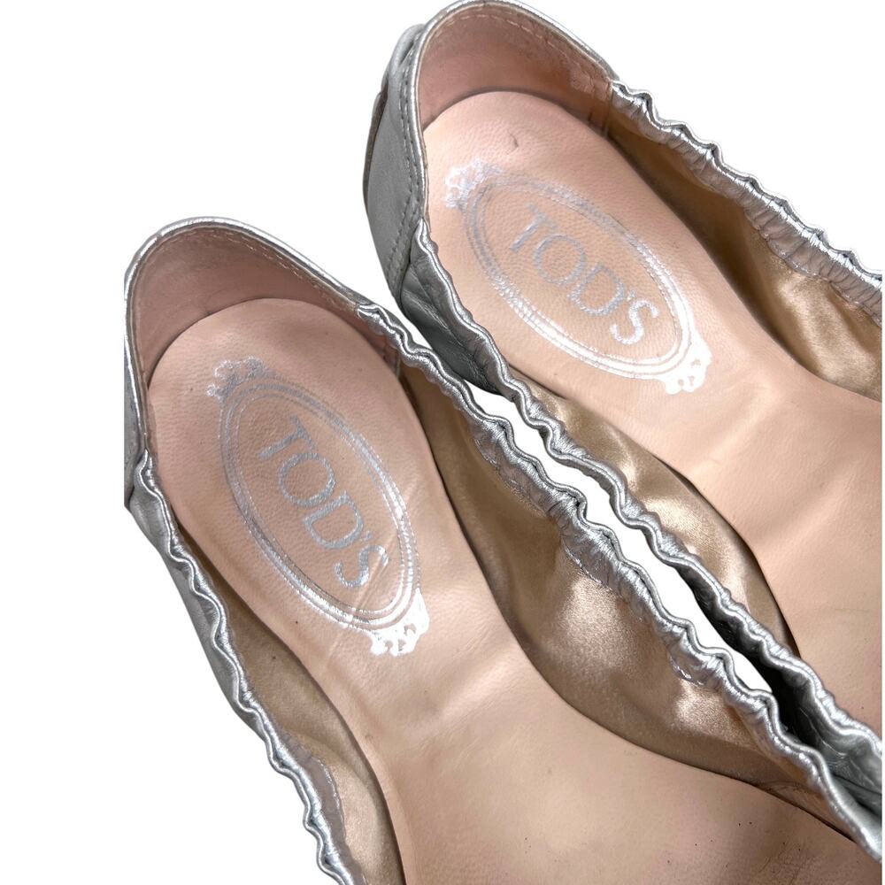 Tod's Metallic Silver Leather Ballet Gommino Flats Bows & Cut-out Women's Size 8 - Picture 13 of 16